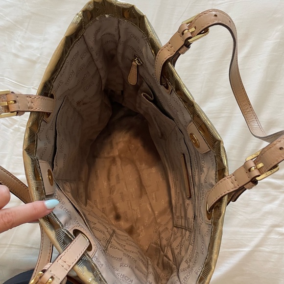 Gold Michael Kors logo tote bag - Picture 3 of 5